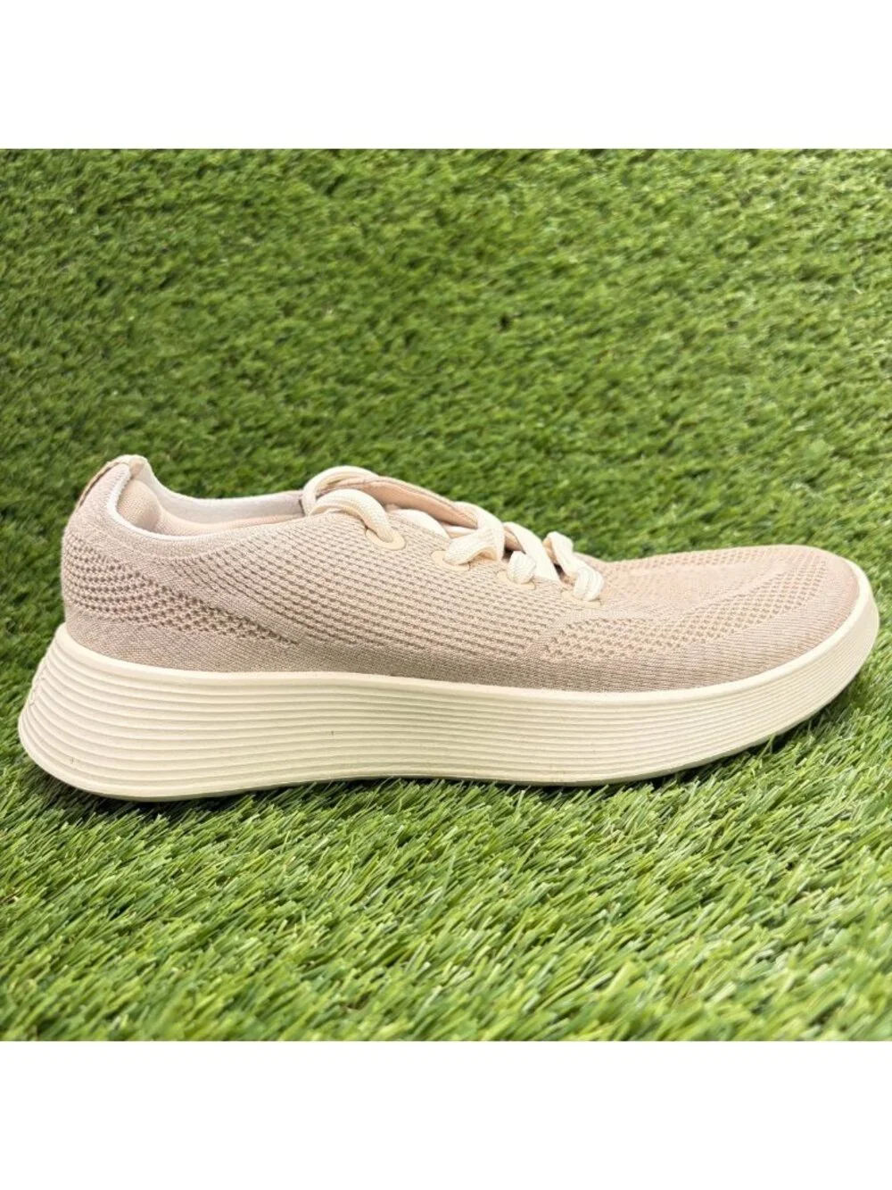 Allbirds Tree Runner Go Womens Size 9.5 Beige Athletic Running Shoes Sneakers